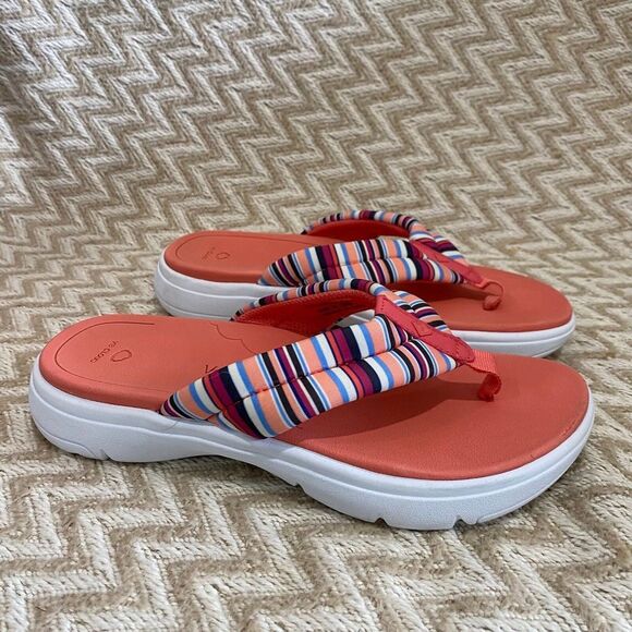 Vera Bradley Shoes - Vera Bradley Women's Cloud Flip Flop Sandals Bohemian Stripe Size 7